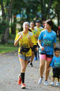 BIB: 271, 1254, 0273
                            <button type="button" onclick="openModal(5125289)" class="btn btn-primary btn-sm float-right btn-popup" data-toggle="modal" data-target=".modal-high-quality">
                        <i class="fas fa-shopping-cart"></i> Add to Cart
                    </button>
                                            <button type="button" onclick="isThisMe(5125289, true)" class="btn btn-success btn-sm float-right btn-popup btn-isme hidden" data-toggle="tooltip" data-placement="bottom" title="นี่คือรูปของคุณใช่ไหม คลิกที่นี่เพื่อเอาเข้าอัลบั้ม">
                        <i class="fas fa-plus"></i> Add to album
                    </button>
                    <button type="button" onclick="isThisMe(5125289, false)" class="btn btn-warning btn-sm float-right btn-popup btn-isnotme hidden">
                        <i class="fas fa-ban"></i> Remove from album
                    </button>